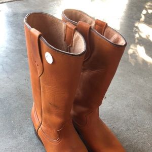 Ladies leather boots
